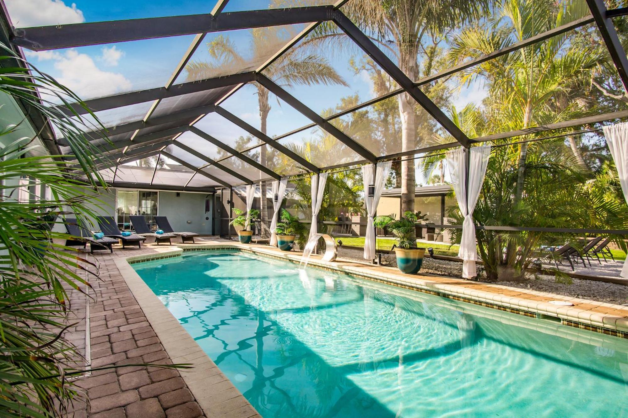 Beach Cottage With Heated Pool Just Off Siesta Key Сарасота Экстерьер фото